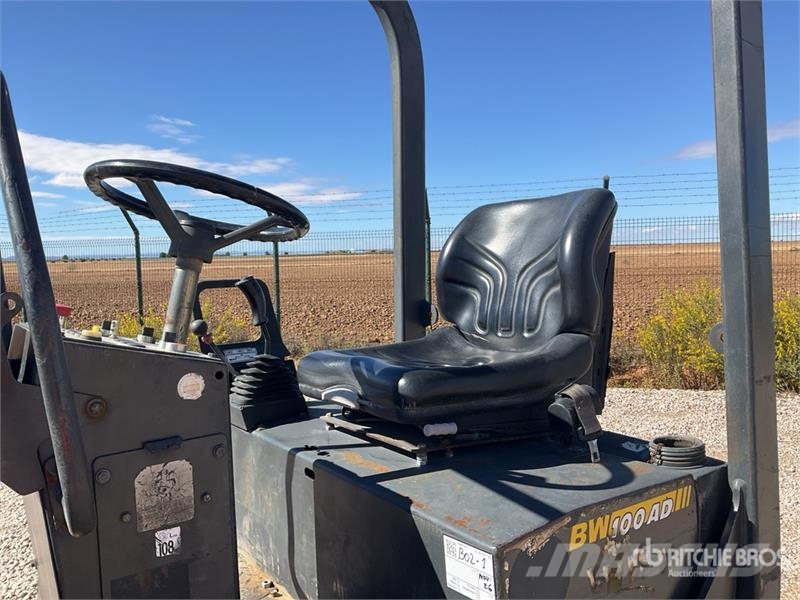 Bomag BW100AD3 Double Drum Roller Dvojni valjarji