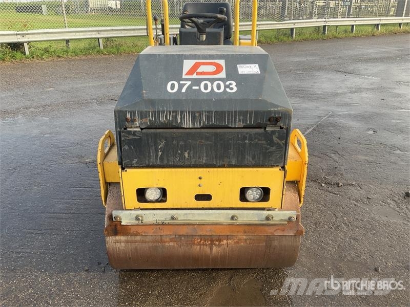 Bomag BW100ADM-2 Divvalču grunts veltņi
