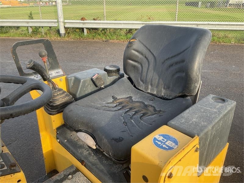 Bomag BW100ADM-2 Divvalču grunts veltņi