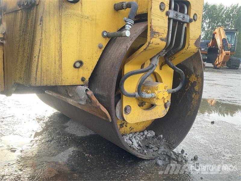 Bomag BW100ADM-2 Divvalču grunts veltņi