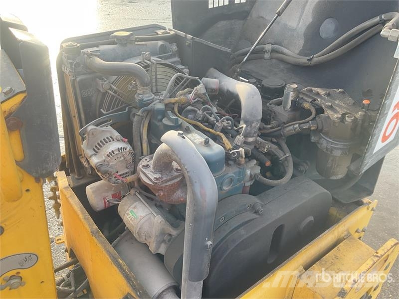 Bomag BW100ADM-2 Divvalču grunts veltņi