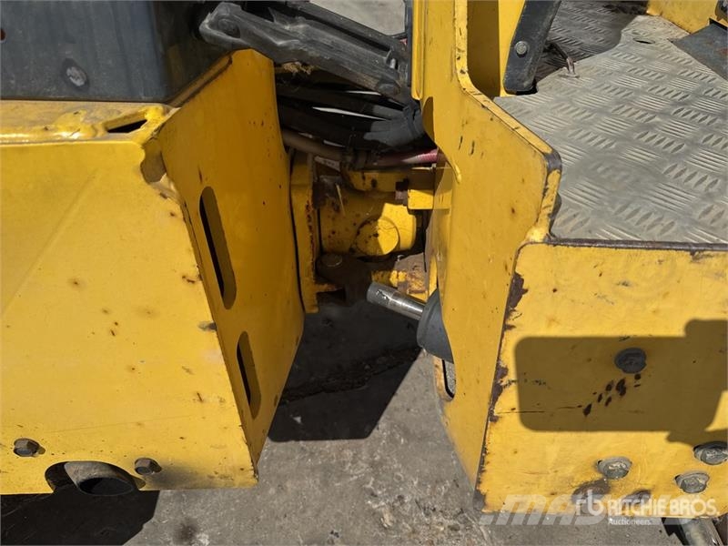 Bomag BW100ADM-5 Compacteur Vibrant Tandem Double Drum R Porinių būgnų volai