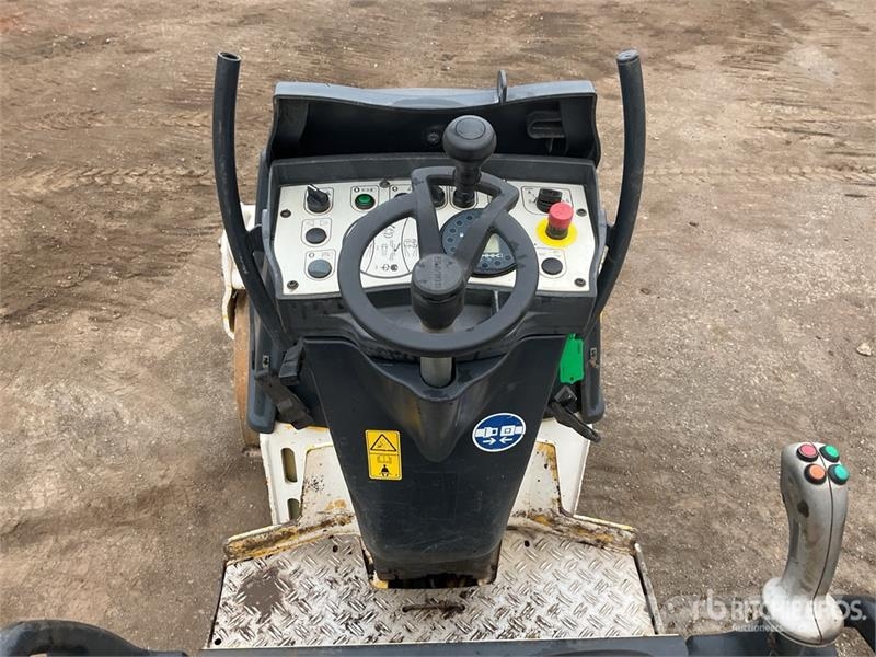 Bomag BW100ADM-5 Double Drum Roller Valjci sa duplim bubnjem