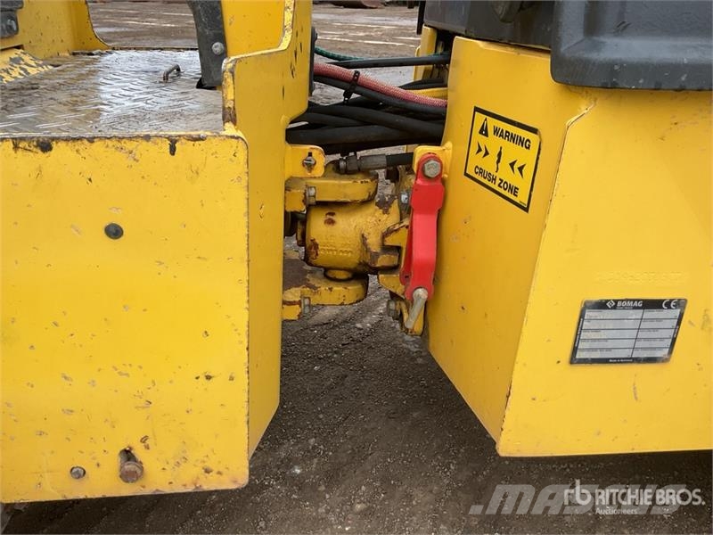 Bomag BW100ADM-5 Double Drum Roller Valjci sa duplim bubnjem