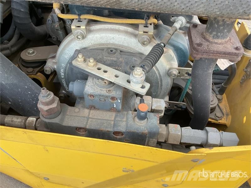 Bomag BW120AD-5-5 Double Drum Roller Rolos compactadores de tambor duplo