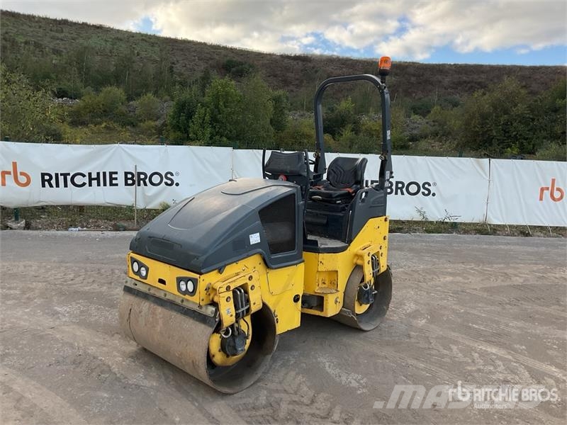 Bomag BW120AD-5-5 Double Drum Roller Rolos compactadores de tambor duplo