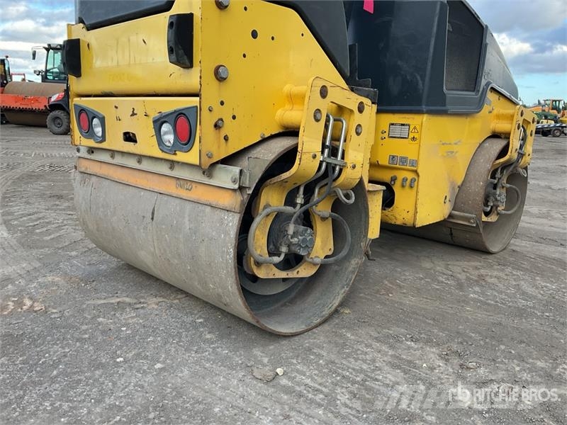 Bomag BW120AD-5-5 Double Drum Roller Rolos compactadores de tambor duplo