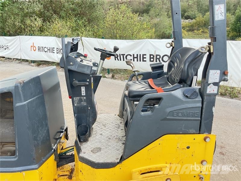 Bomag BW120AD-5-5 Double Drum Roller Rolos compactadores de tambor duplo