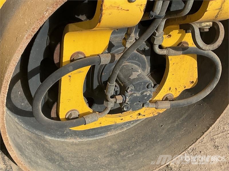 Bomag BW120AD-5 Double Drum Roller Tandemové válce