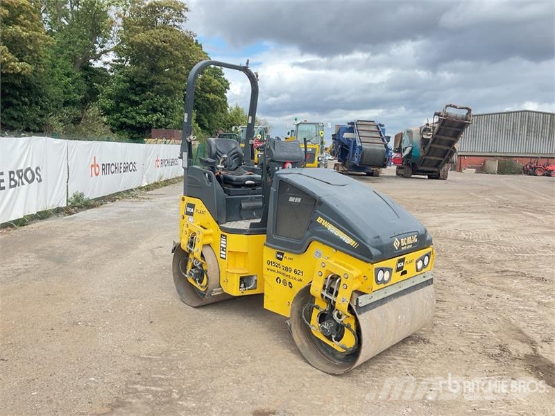 Bomag BW120AD-5 Double Drum Roller مداحل ثنائية الاسطوانة
