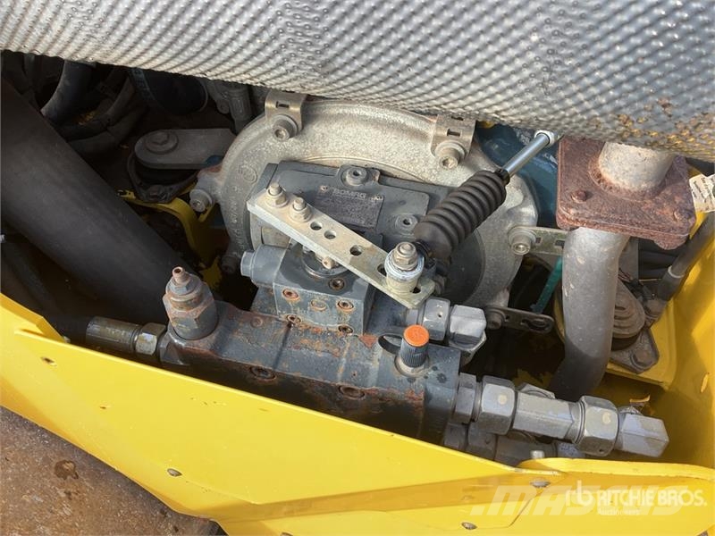 Bomag BW120AD-5 Double Drum Roller Divvalču grunts veltņi