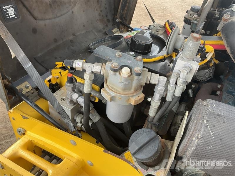 Bomag BW120AD-5 Double Drum Roller مداحل ثنائية الاسطوانة