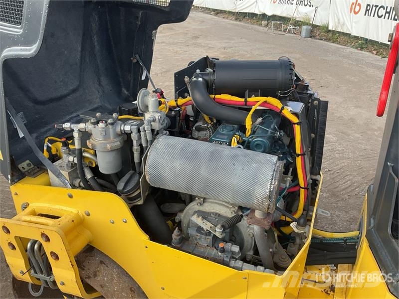 Bomag BW120AD-5 Double Drum Roller Divvalču grunts veltņi