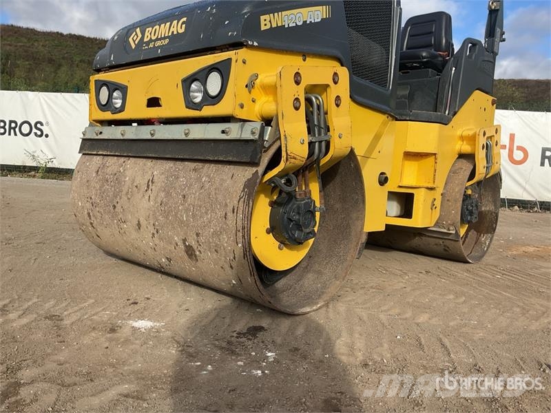 Bomag BW120AD-5 Double Drum Roller Divvalču grunts veltņi