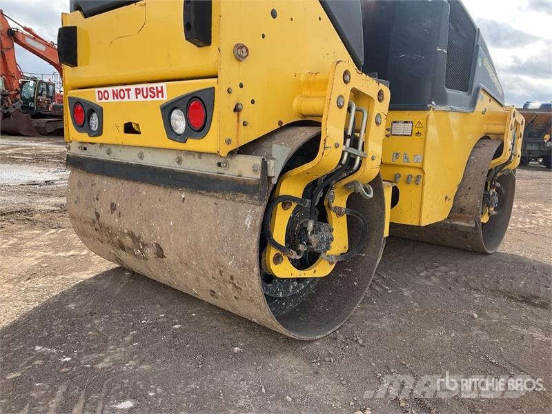 Bomag BW120AD-5 Double Drum Roller Divvalču grunts veltņi