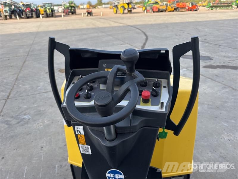 Bomag BW120ADe-5 Compacteur Vibrant Tandem Electrique El Twin drum rollers