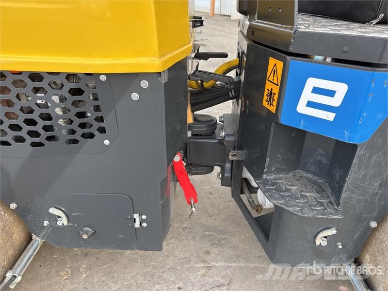 Bomag BW120ADe-5 Compacteur Vibrant Tandem Electrique El Twin drum rollers
