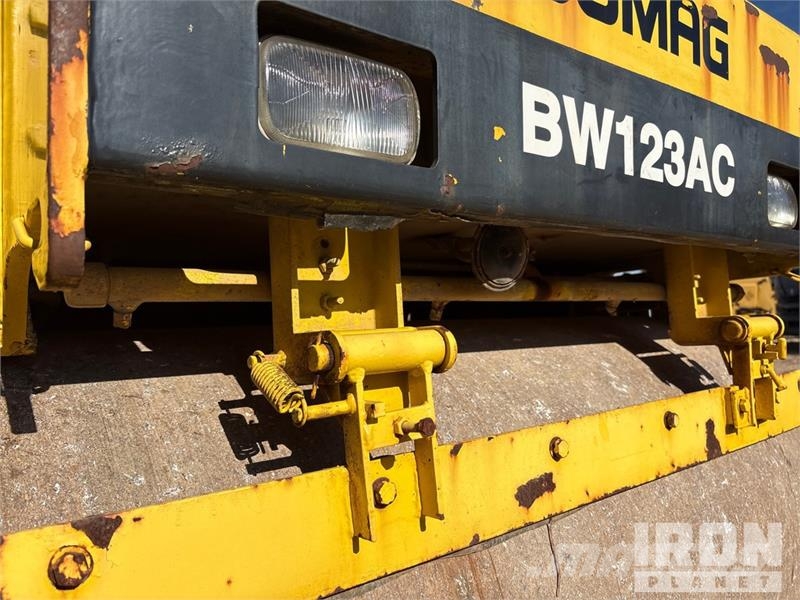 Bomag BW123AC Combination Roller مداحل مزدوجة