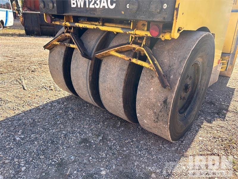 Bomag BW123AC Combination Roller مداحل مزدوجة