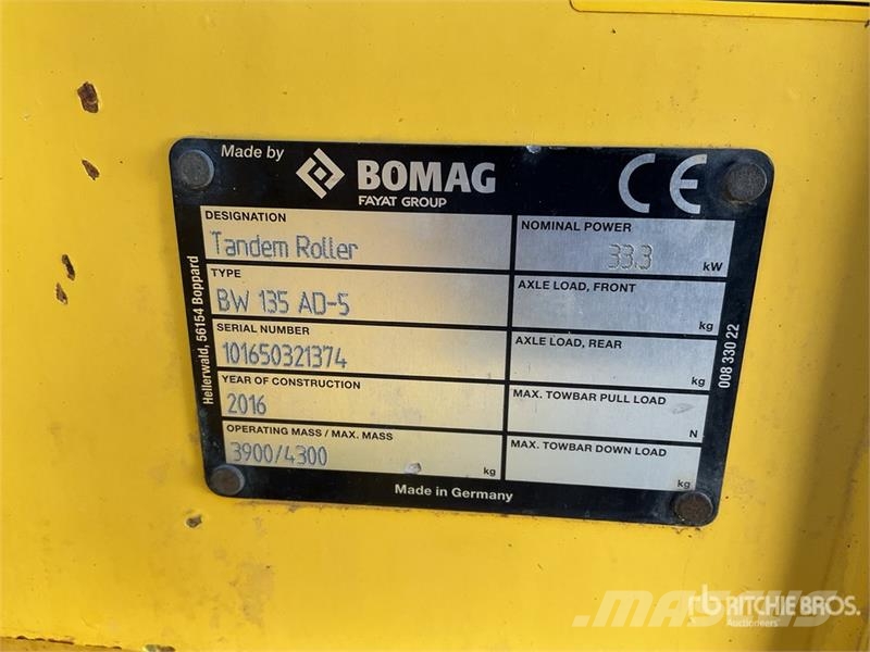 Bomag BW135AD-5 مداحل ثنائية الاسطوانة