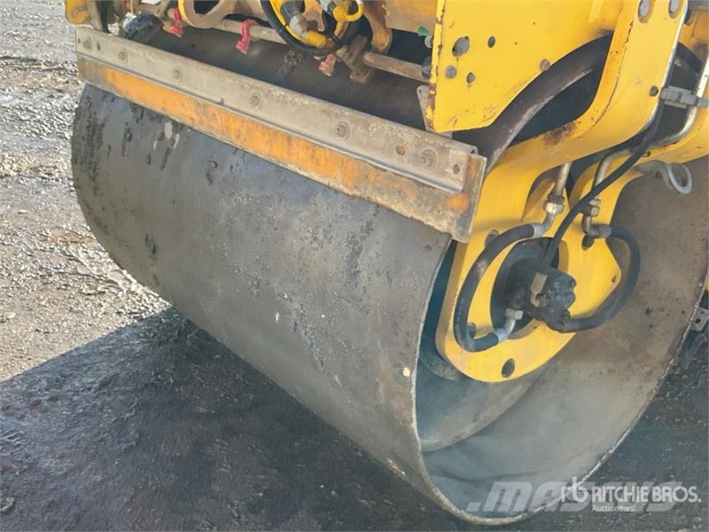 Bomag BW135AD-5 مداحل ثنائية الاسطوانة