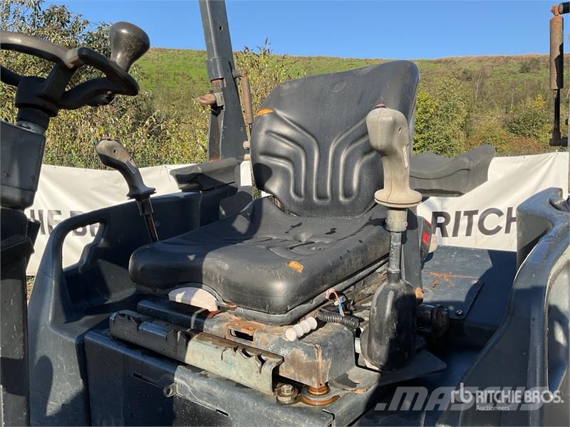 Bomag BW135AD-5 مداحل ثنائية الاسطوانة