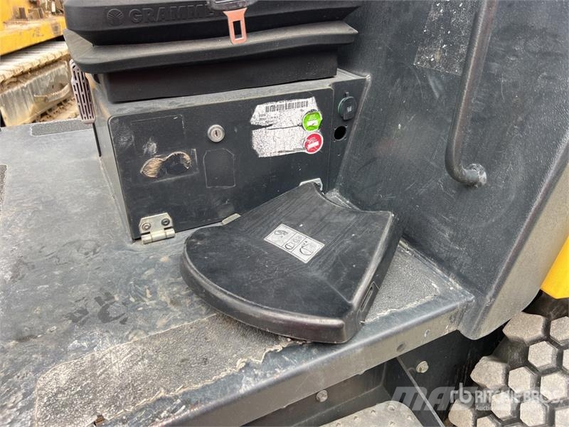 Bomag BW145 D-5 Compacteur Vibrant Monocylindre Smooth D Enojni valjarji