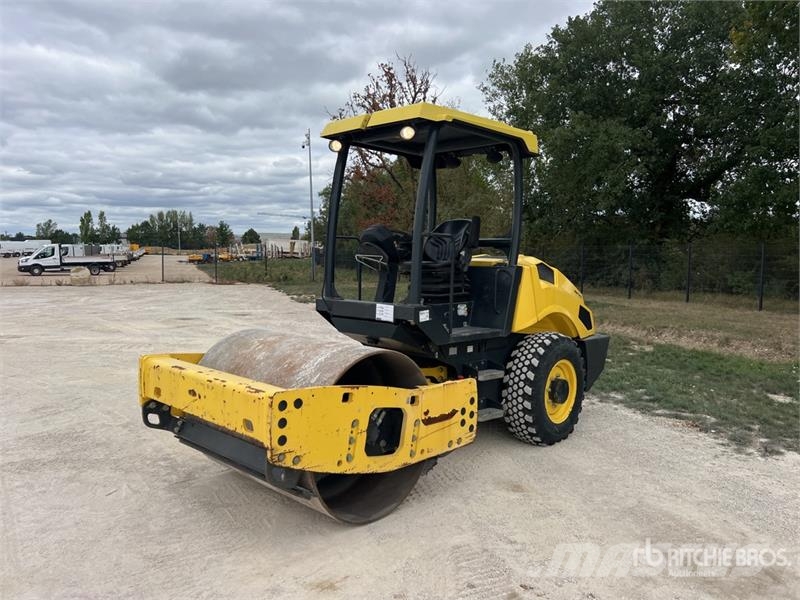 Bomag BW145 D-5 Compacteur Vibrant Monocylindre Smooth D Enojni valjarji