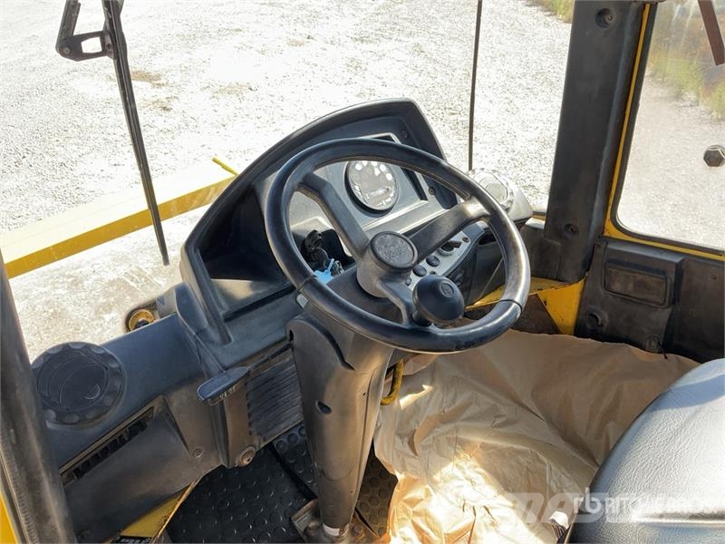 Bomag BW211 D-4 Double Drum Roller Porinių būgnų volai