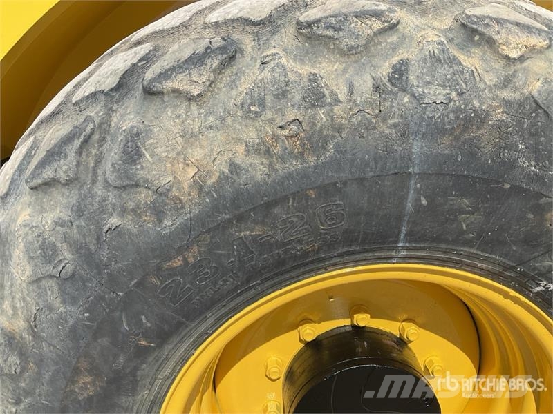 Bomag BW211 D-4 Double Drum Roller Porinių būgnų volai