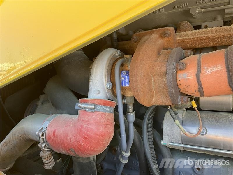 Bomag BW211 D-4 Double Drum Roller Porinių būgnų volai