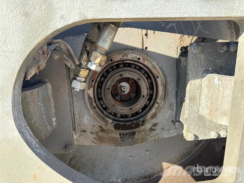 Bomag BW211D-4 Smooth Drum Compactor Egydobos hengerek