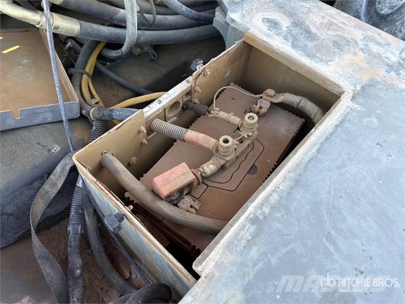 Bomag BW211D-4 Smooth Drum Compactor Egydobos hengerek