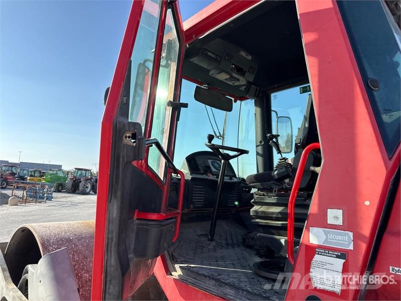 Bomag BW211D-4 Smooth Drum Compactor Egydobos hengerek