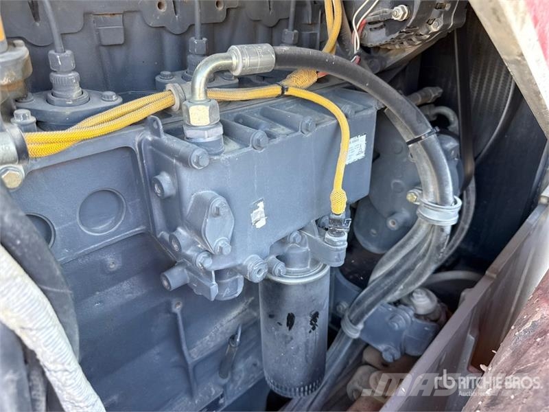 Bomag BW211D-4 Smooth Drum Compactor Egydobos hengerek