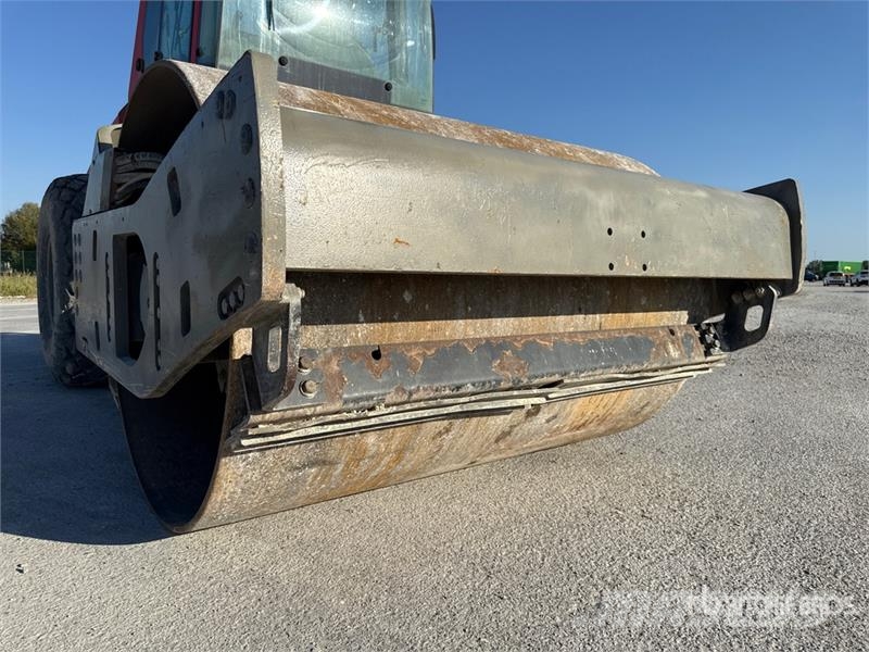 Bomag BW211D-4 Smooth Drum Compactor Egydobos hengerek