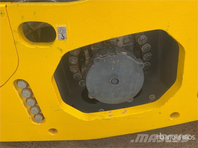 Bomag BW211D-5 Smooth Drum Compactor Egydobos hengerek