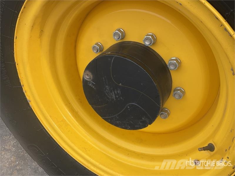 Bomag BW211D-5 Smooth Drum Compactor Egydobos hengerek