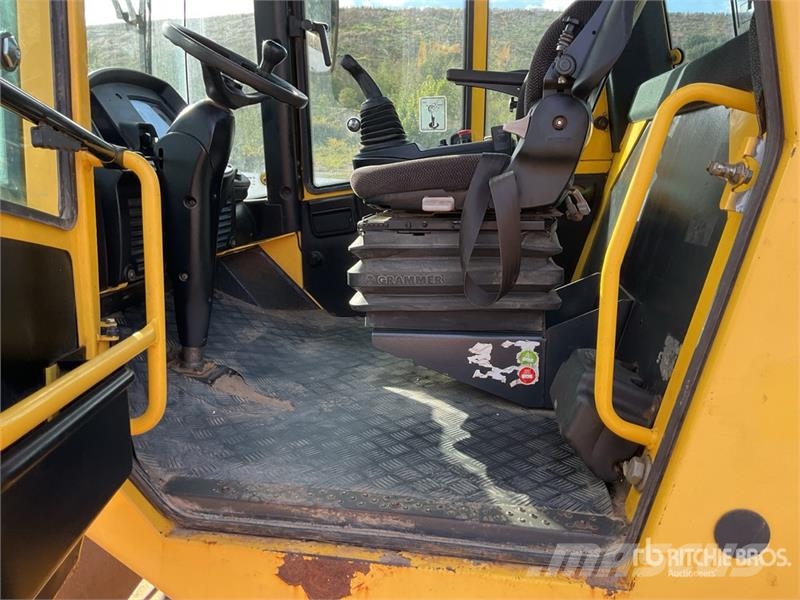Bomag BW213DH-4i Smooth Drum Compactor Single drum rollers