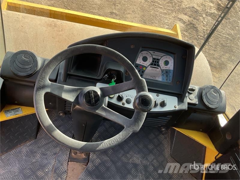 Bomag BW213DH-4i Smooth Drum Compactor Single drum rollers