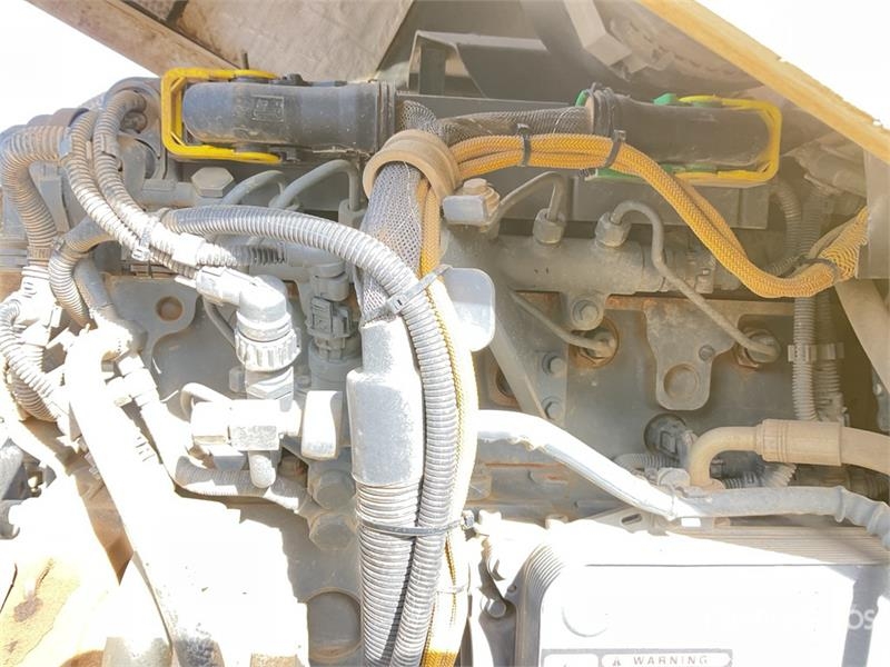 Bomag BW213DH-4i Smooth Drum Compactor 振動ローラ