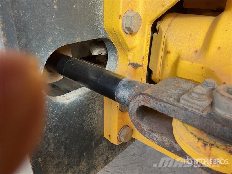 Bomag BW213DH-4i Smooth Drum Compactor Single drum rollers