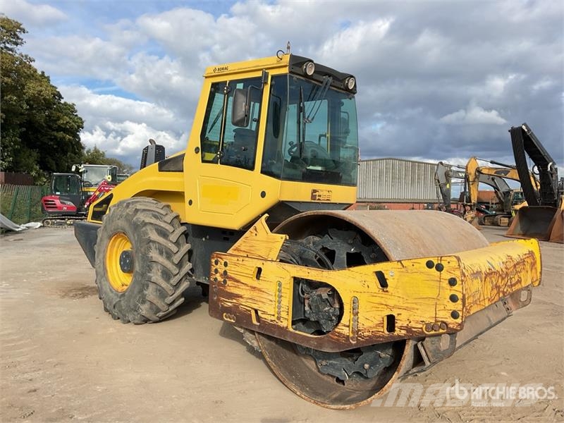 Bomag BW213DH-4i Smooth Drum Compactor Single drum rollers