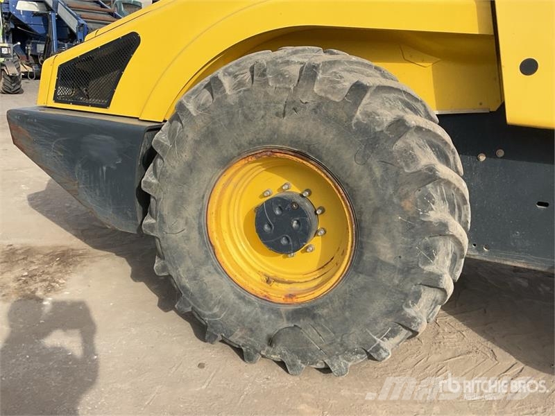 Bomag BW213DH-4i Smooth Drum Compactor Single drum rollers