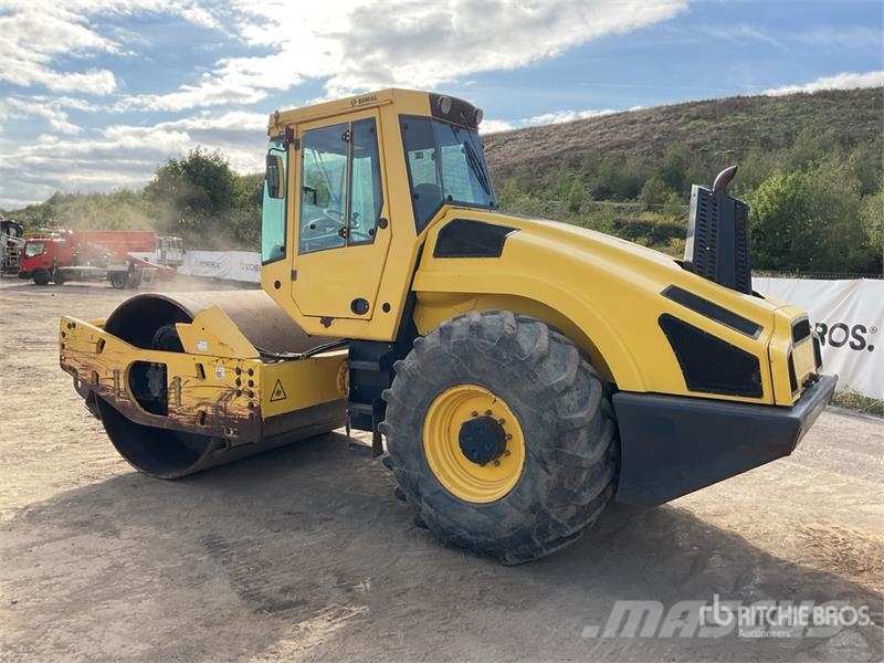 Bomag BW213DH-4i Smooth Drum Compactor Single drum rollers