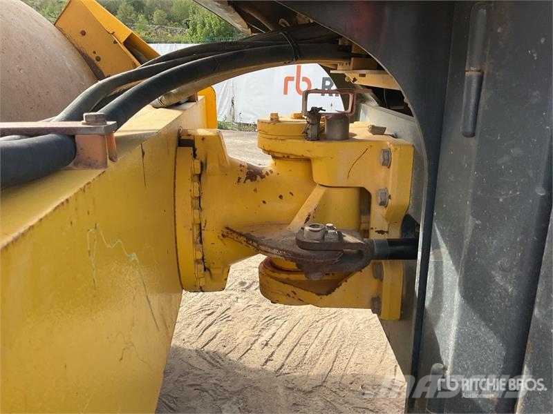 Bomag BW213DH-4i Smooth Drum Compactor Single drum rollers