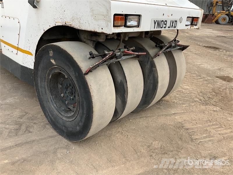 Bomag BW24RH Pneumatic Roller Pneimatiskie veltņi