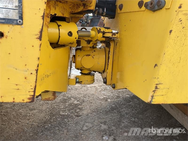 Bomag BW80ADH-2 Double Drum Roller Divvalču grunts veltņi