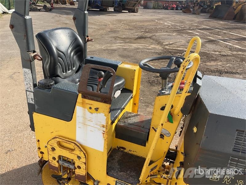 Bomag BW80ADH-2 Double Drum Roller Divvalču grunts veltņi