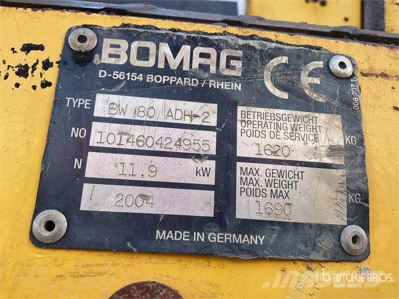 Bomag BW80ADH-2 Double Drum Roller Divvalču grunts veltņi